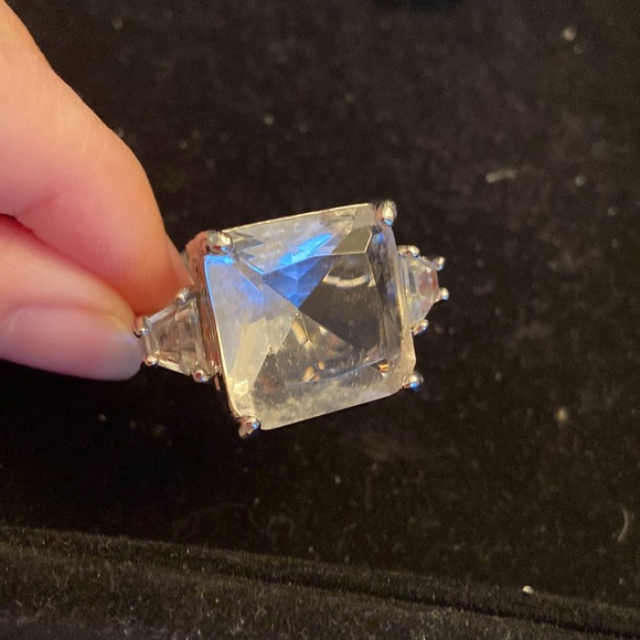 Big Wedding Ring keychain - Picture 4 of 4